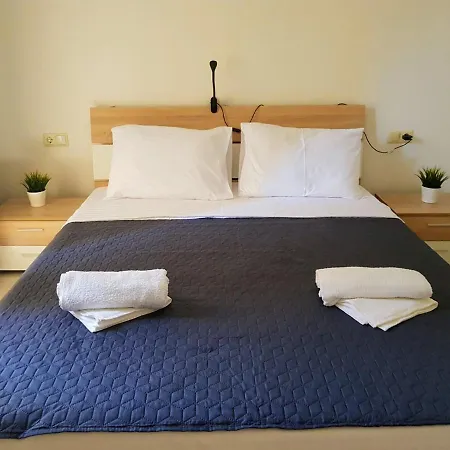 Lilia каваци, Apartmán *