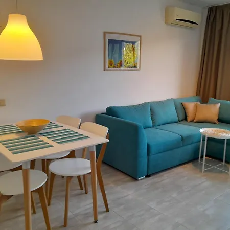 Lilia каваци, Apartmán Sozopol