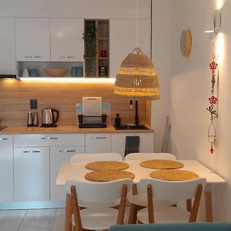 Lilia каваци, Apartmán Sozopol
