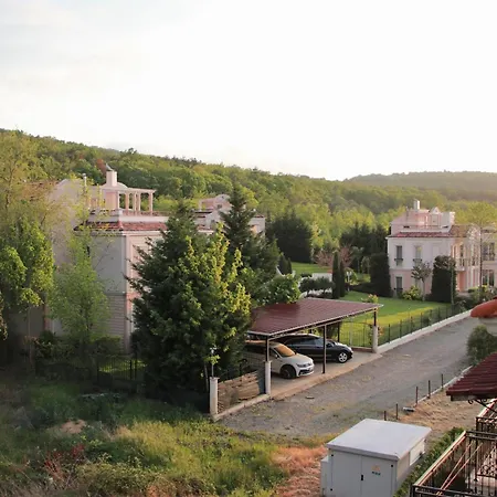 Lilia каваци, Apartmán Sozopol