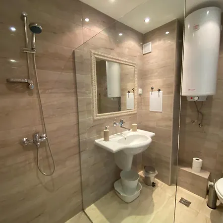 Appartement Lilia каваци, *